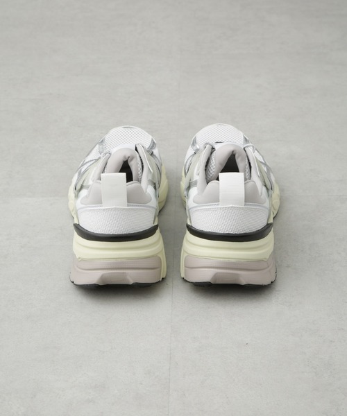 NIKE(ナイキ)の「NIKE/NIKE V2K RUN(スニーカー・メンズ・ブラック/ホワイト・26/27/28)」の19枚目の写真