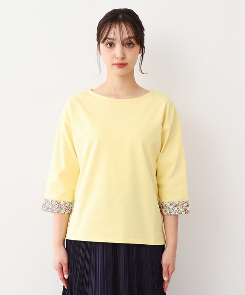 LAURA ASHLEY(ローラアシュレイ)の「【洗える/コットン100%/同柄アイテムあり】アマイア ディッツィー柄袖見返しプルオーバー(Tシャツ/カットソー・レディース・ネイビー/イエロー/オフホワイト・38/40)」の16枚目の写真