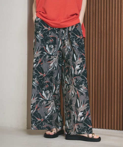 LEPSIM（レプシィム）の「楊柳柄イージーパンツ　290321（その他パンツ・レディース・ブラック/オフホワイト/グリーン/ブラウン/ホワイト系その他/マルチ/ブラウン系その他/グレー系その他/ブラック系その他/バーガンディー/ネイビー/ブルー系その他/ホワイト×ブルー/チャコールグレー・FREE/SHORT/TALL/S(レギュラー丈)/S(トール丈)/L(レギュラー丈)/L(トール丈)/S(ショート丈)/L(ショート丈)）」の6枚目の写真