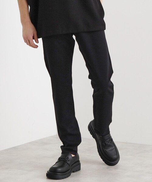 tk.TAKEO KIKUCHI(ティーケータケオキクチ)の「【WEB限定】スーパーストレッチスキニーパンツ/オールシーズン(その他パンツ・メンズ・ブラック系3/ネイビー系3/ブラック/ベージュ・03/02/01/04)」の1枚目の写真