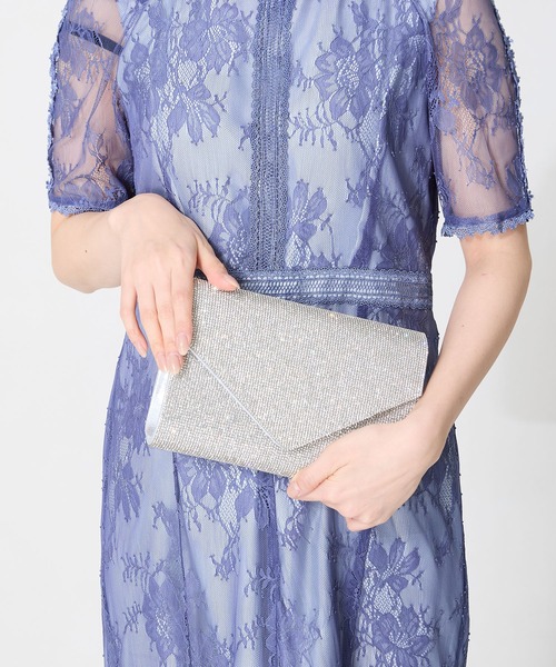 MISCH MASCH(ミッシュマッシュ)の「ラインストーンエンベロープクラッチバッグ MOB021(クラッチバッグ・レディース・ゴールド/シルバー・フリ-)」の2枚目の写真