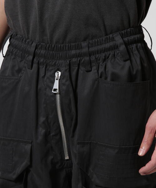 ROYAL FLASH(ロイヤルフラッシュ)の「A.F ARTEFACT/エーエフ・アーティファクト/ Nylon Cargo Sarouel Easy Pants/ ag-11022-2(カーゴパンツ・メンズ・ブラック・2/3)」の7枚目の写真