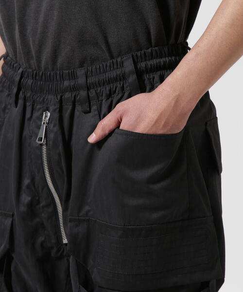 ROYAL FLASH(ロイヤルフラッシュ)の「A.F ARTEFACT/エーエフ・アーティファクト/ Nylon Cargo Sarouel Easy Pants/ ag-11022-2(カーゴパンツ・メンズ・ブラック・2/3)」の8枚目の写真