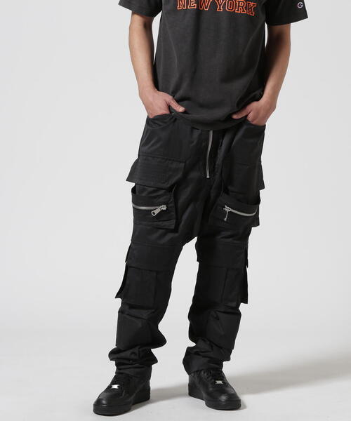 ROYAL FLASH(ロイヤルフラッシュ)の「A.F ARTEFACT/エーエフ・アーティファクト/ Nylon Cargo Sarouel Easy Pants/ ag-11022-2(カーゴパンツ・メンズ・ブラック・2/3)」の1枚目の写真