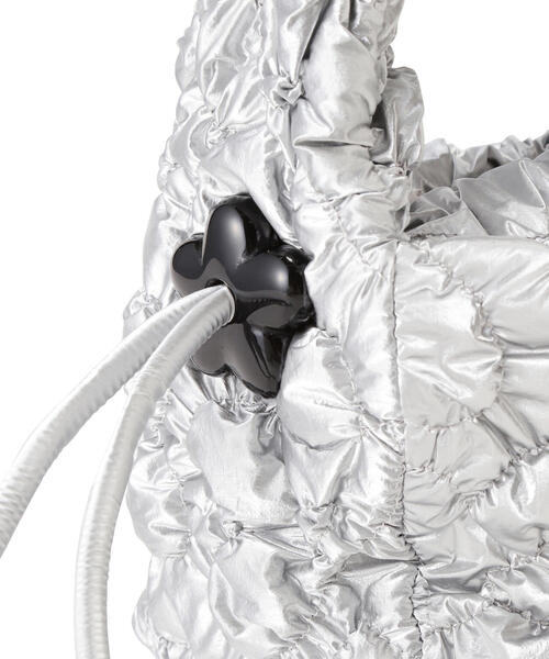 ROYAL FLASH(ロイヤルフラッシュ)の「Archivepke/アーカイブエプク/Daisy tote bag/SILVER(トートバッグ・レディース・シルバー・F)」の5枚目の写真