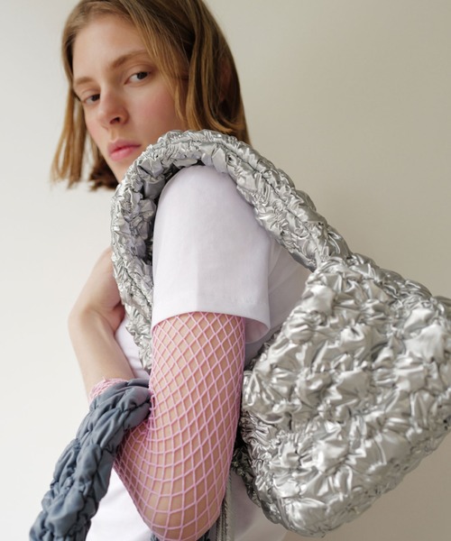 ROYAL FLASH(ロイヤルフラッシュ)の「Archivepke/アーカイブエプク/Daisy tote bag/SILVER(トートバッグ・レディース・シルバー・F)」の10枚目の写真