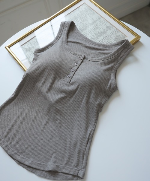 Ulysses（ユリシス）の「【ブラトップ】カップ付きヘンリーネックタンクトップ（タンクトップ・レディース・ブラック/グレー/ブラウン/ホワイト・F）」の12枚目の写真