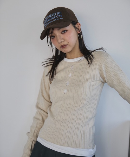 feepur(フェピュール)の「【THEATRE PRODUCTS/シアタープロダクツ】別注コットンロゴキャップ(キャップ・レディース・ブラック/ブラウン/ネイビー・FREE)」の13枚目の写真