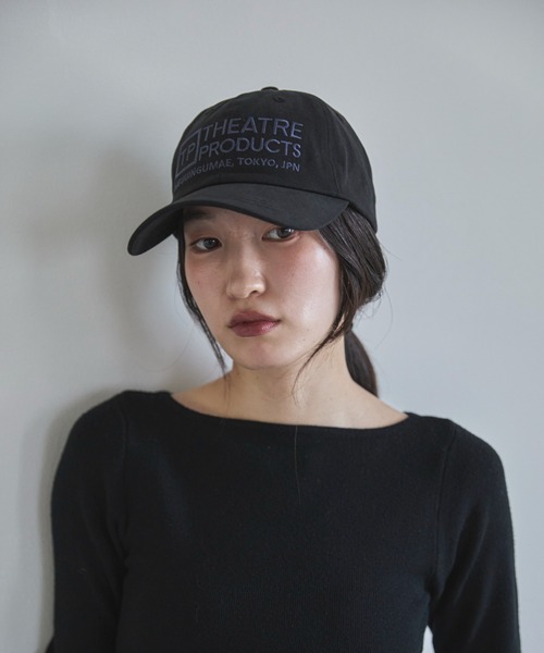 feepur(フェピュール)の「【THEATRE PRODUCTS/シアタープロダクツ】別注コットンロゴキャップ(キャップ・レディース・ブラック/ブラウン/ネイビー・FREE)」の4枚目の写真