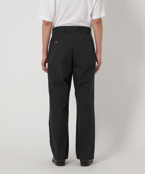 UNITED ARROWS(ユナイテッドアローズ)の「ツイル ピーチスキン 2プリーツ チノパンツ(チノパンツ・メンズ・ベージュ/ホワイト/ブラック・M/S/L/XL)」の7枚目の写真