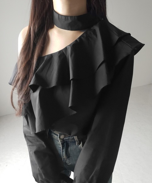 me+em select（ミームセレクト）の「※※【 ２color 】チョーカーフリルワンショルダーブラウス ／  choker frill one shoulder blouse（シャツ/ブラウス・レディース・ブラック/ホワイト・FREE）」の18枚目の写真