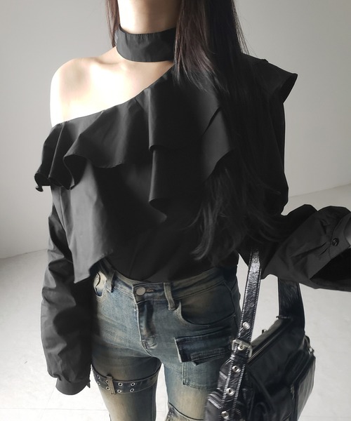 me+em select（ミームセレクト）の「※※【 ２color 】チョーカーフリルワンショルダーブラウス ／  choker frill one shoulder blouse（シャツ/ブラウス・レディース・ブラック/ホワイト・FREE）」の22枚目の写真