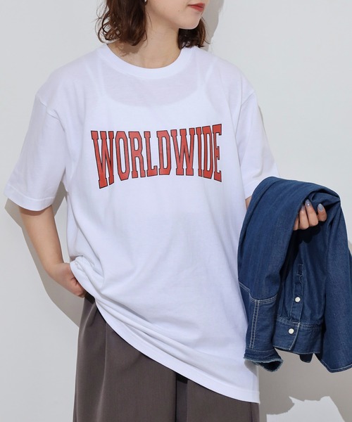 spiritoso(スピリトーゾ)の「spiritoso カレッジアソートプリントTシャツ(Tシャツ/カットソー・メンズ・ホワイト系その他/ホワイト系その他2・M/L)」の1枚目の写真