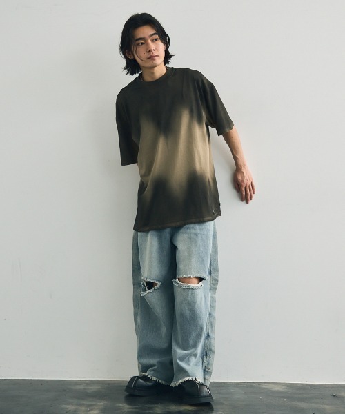 Shoowtime(ショウタイム)の「Distressed big silhouette overdyed short sleeve T-shirt / ダメージ加工ビッグシルエットオーバーダイ半袖Tシャツ(Tシャツ/カットソー・メンズ・ブラウン系/グレー系/カーキ系/ベージュ系・X-LARGE/MEDIUM/LARGE)」の18枚目の写真