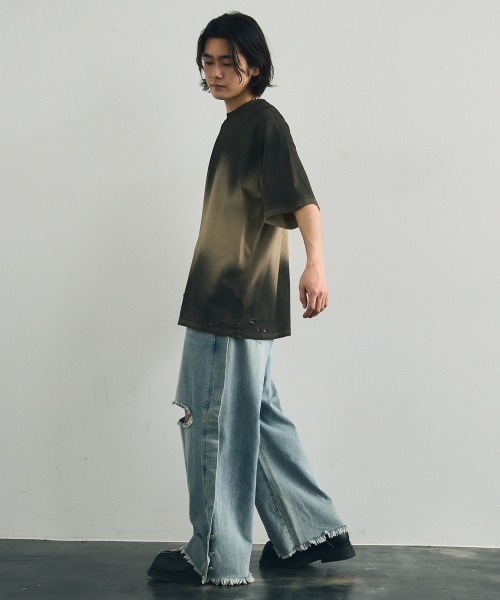 Shoowtime(ショウタイム)の「Distressed big silhouette overdyed short sleeve T-shirt / ダメージ加工ビッグシルエットオーバーダイ半袖Tシャツ(Tシャツ/カットソー・メンズ・ブラウン系/グレー系/カーキ系/ベージュ系・X-LARGE/MEDIUM/LARGE)」の19枚目の写真