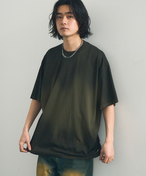 Shoowtime(ショウタイム)の「Distressed big silhouette overdyed short sleeve T-shirt / ダメージ加工ビッグシルエットオーバーダイ半袖Tシャツ(Tシャツ/カットソー・メンズ・ブラウン系/グレー系/カーキ系/ベージュ系・X-LARGE/MEDIUM/LARGE)」の22枚目の写真
