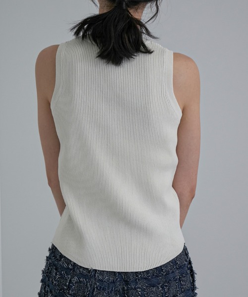 feepur(フェピュール)の「【ハンドウォッシャブル】ヘンリーニットタンク(タンクトップ・レディース・アイボリー/チャコールグレー・MEDIUM)」の7枚目の写真