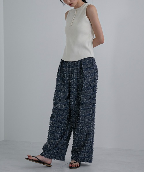 feepur(フェピュール)の「【ハンドウォッシャブル】ヘンリーニットタンク(タンクトップ・レディース・アイボリー/チャコールグレー・MEDIUM)」の9枚目の写真