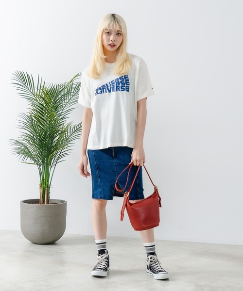 CONVERSE(コンバース)の「【CONVERSE/コンバース】ネップスラブ アーカイブロゴ Tシャツ(Tシャツ/カットソー・レディース・オフホワイト/ブルー・MEDIUM)」の4枚目の写真