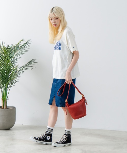 CONVERSE(コンバース)の「【CONVERSE/コンバース】ネップスラブ アーカイブロゴ Tシャツ(Tシャツ/カットソー・レディース・オフホワイト/ブルー・MEDIUM)」の6枚目の写真