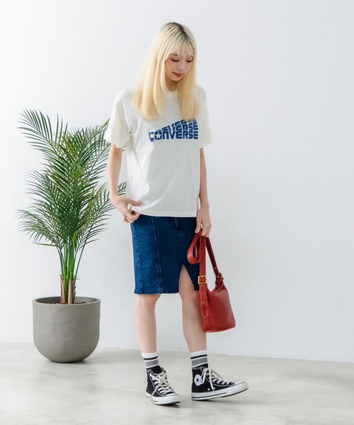 CONVERSE(コンバース)の「【CONVERSE/コンバース】ネップスラブ アーカイブロゴ Tシャツ(Tシャツ/カットソー・レディース・オフホワイト/ブルー・MEDIUM)」の8枚目の写真