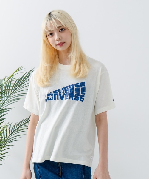 CONVERSE(コンバース)の「【CONVERSE/コンバース】ネップスラブ アーカイブロゴ Tシャツ(Tシャツ/カットソー・レディース・オフホワイト/ブルー・MEDIUM)」の9枚目の写真