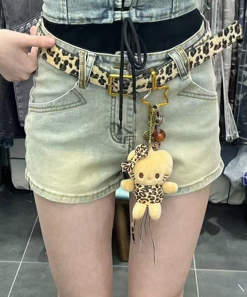 Chiina(チーナ)の「Chiina / デニムショートパンツ(デニムパンツ・レディース・ブラック/ライトブルー・S/M)」の1枚目の写真