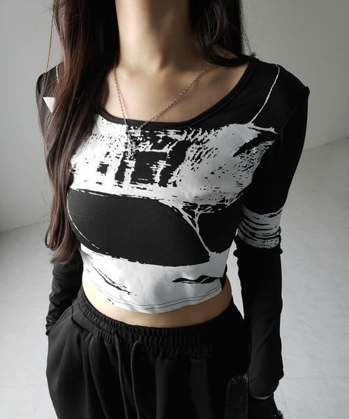 me+em select(ミームセレクト)の「【 2color 】ヴィンテージプリントショートリブTシャツ / vintage print short lib t-shirt(Tシャツ/カットソー・レディース・ブラック/ホワイト・FREE)」の1枚目の写真