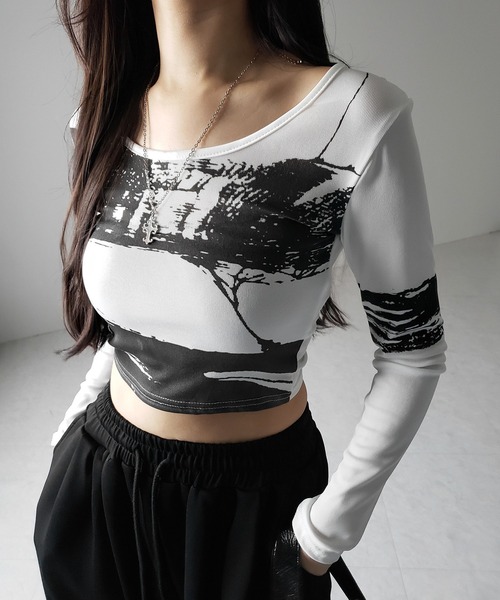me+em select(ミームセレクト)の「【 2color 】ヴィンテージプリントショートリブTシャツ / vintage print short lib t-shirt(Tシャツ/カットソー・レディース・ブラック/ホワイト・FREE)」の5枚目の写真