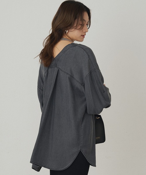 p*a様 loungedress デニムシャツ　試着のみ LOUNGEDRESS（ラウンジドレス）の「デニムシャツ（シャツ