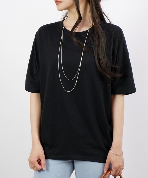 CLOTHY（クロシィ）の「【風が通り抜けるゆったりシルエット♪】ドルマンTシャツ（Tシャツ/カットソー・レディース・ブラック/オフホワイト/ピンク/ブラウン・LARGE/MEDIUM）」の2枚目の写真