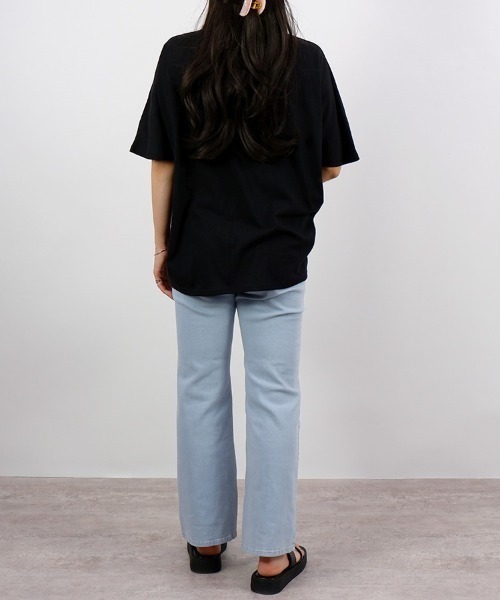 CLOTHY（クロシィ）の「【風が通り抜けるゆったりシルエット♪】ドルマンTシャツ（Tシャツ/カットソー・レディース・ブラック/オフホワイト/ピンク/ブラウン・LARGE/MEDIUM）」の14枚目の写真