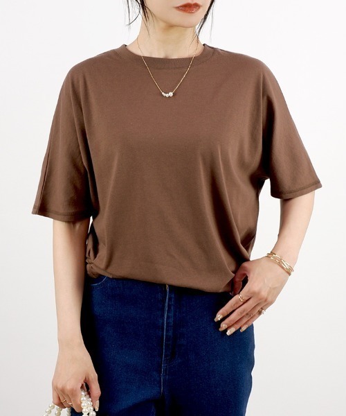 CLOTHY（クロシィ）の「【風が通り抜けるゆったりシルエット♪】ドルマンTシャツ（Tシャツ/カットソー・レディース・ブラック/オフホワイト/ピンク/ブラウン・LARGE/MEDIUM）」の20枚目の写真
