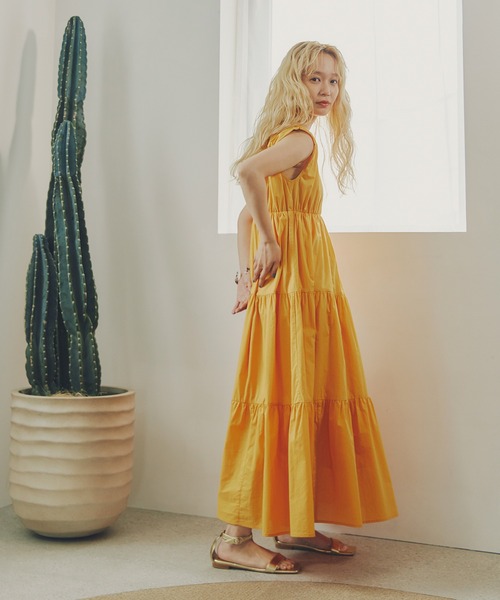 N.(N. Natural Beauty Basic)(エヌエヌナチュラルビューティーベーシック)の「【PS/低身長サイズ】コットンVネックティアードワンピース(ワンピース・レディース・オレンジ/ブラック/ブルー・SMALL/MEDIUM/PS)」の3枚目の写真