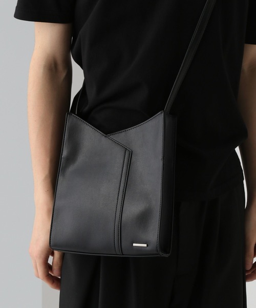 HARE ショルダーバッグ ブラック コンパクトコンビショルダーBAG(HARE)（ショルダーバッグ