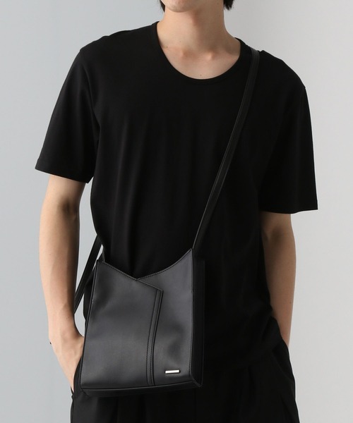 ムーンBAG(HARE) ショルダーバッグ HARE（ハレ）の「ムーンBAG(HARE)（ショルダーバッグ）」 - WEAR