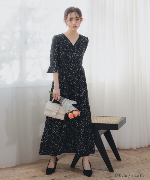 Petitjo（プッチージョ）の「小さいサイズ　総柄カシュクールティアードワンピース　低身長さん・小柄女性（ワンピース・レディース・ドット/ブラック系1・PSS/PS/PM/PL）」の10枚目の写真