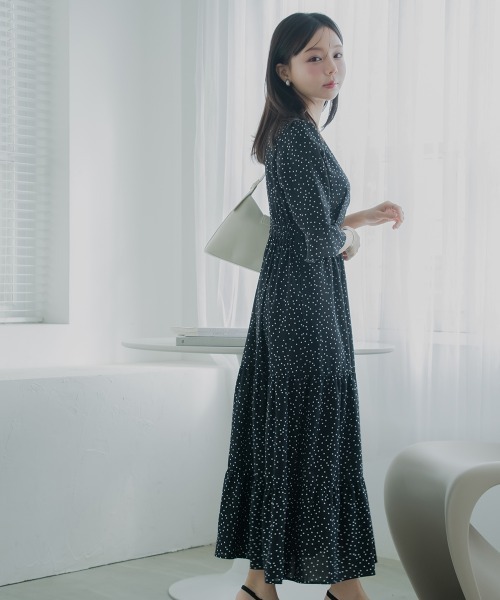 Petitjo（プッチージョ）の「小さいサイズ　総柄カシュクールティアードワンピース　低身長さん・小柄女性（ワンピース・レディース・ドット/ブラック系1・PSS/PS/PM/PL）」の21枚目の写真