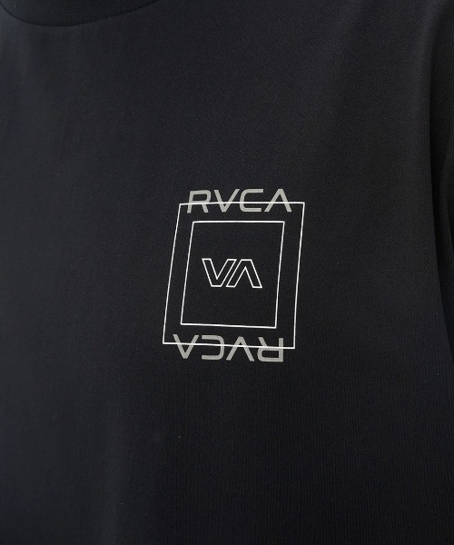 RVCA（ルーカ）の「【RVCA/ルーカ】 25SS ILL ESCAPE SQUARE SFST/水陸両用バックプリント半袖ラッシュガード・サーフT(水着)（ラッシュガード・メンズ・ブラック/ホワイト・LARGE/MEDIUM/SMALL）」の4枚目の写真