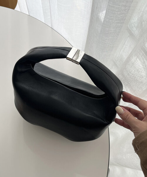 CAPRICIEUX LE'MAGE（カプリシューレマージュ）の「メタルポイント2WAYバッグ（ショルダーバッグ・レディース・ブラック/キャメル・FREE）」の3枚目の写真