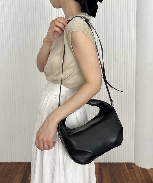 CAPRICIEUX LE'MAGE（カプリシューレマージュ）の「メタルポイント2WAYバッグ（ショルダーバッグ・レディース・ブラック/キャメル・FREE）」の4枚目の写真