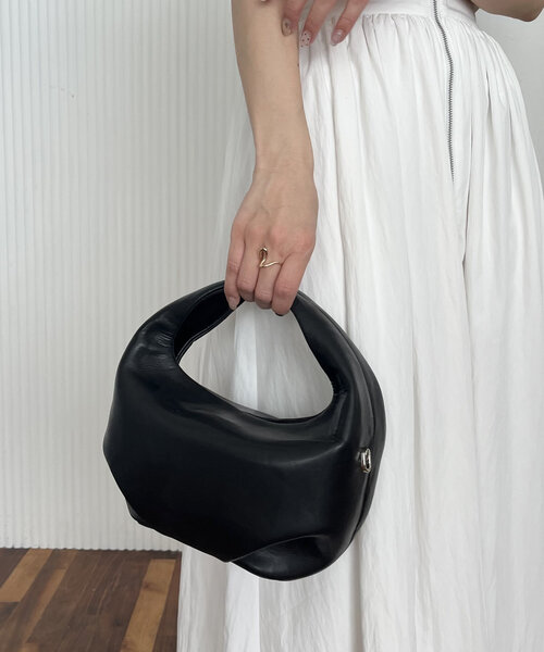 CAPRICIEUX LE'MAGE（カプリシューレマージュ）の「メタルポイント2WAYバッグ（ショルダーバッグ・レディース・ブラック/キャメル・FREE）」の5枚目の写真