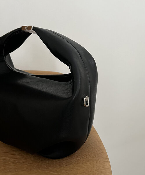 CAPRICIEUX LE'MAGE（カプリシューレマージュ）の「メタルポイント2WAYバッグ（ショルダーバッグ・レディース・ブラック/キャメル・FREE）」の7枚目の写真