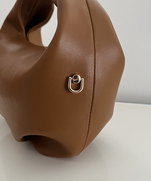 CAPRICIEUX LE'MAGE（カプリシューレマージュ）の「メタルポイント2WAYバッグ（ショルダーバッグ・レディース・ブラック/キャメル・FREE）」の15枚目の写真