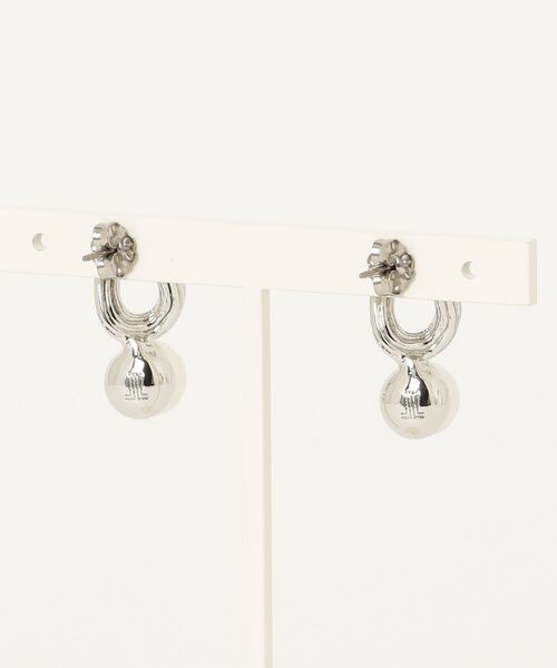 LANVIN en Bleu（ランバンオンブルー）の「パール ピアス（ピアス（両耳用）・レディース・シルバー・ONE SIZE）」の2枚目の写真
