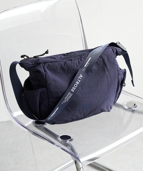 VENCEEXCHANGE(ヴァンスエクスチェンジ)の「フリーザショルダーバッグ(ショルダーバッグ・レディース・オフホワイト/グレー/ネイビー/ブラック・FREE)」の4枚目の写真