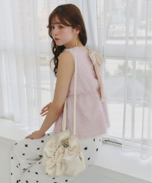 Olu.(オルドット)の「サテンフリルハンドバッグ(ハンドバッグ・レディース・アイボリー/ベビーピンク/ブルー系その他・FREE)」の17枚目の写真