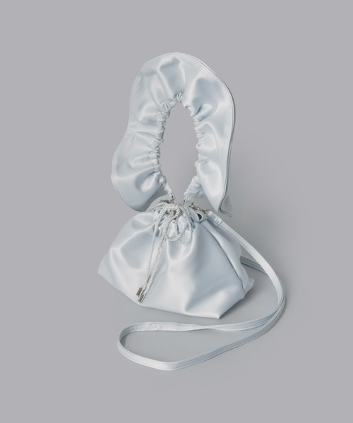 Olu.(オルドット)の「サテンフリルハンドバッグ(ハンドバッグ・レディース・アイボリー/ベビーピンク/ブルー系その他・FREE)」の21枚目の写真