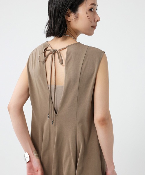 BABYLONE(バビロン)の「バックオープンシェイプワンピース(ワンピース・レディース・モカ/ブラック・フリー)」の10枚目の写真