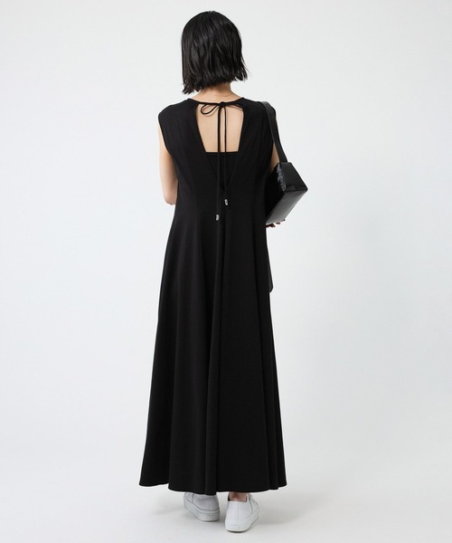 BABYLONE(バビロン)の「バックオープンシェイプワンピース(ワンピース・レディース・モカ/ブラック・フリー)」の21枚目の写真